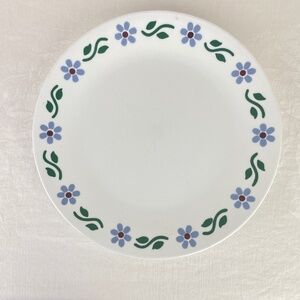 Corelle Cottage Inn Blue Daisy Flower Dinner Plate (One Plate)